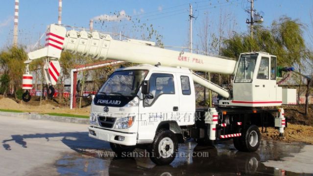 點擊查看詳細信息<br>標題：8噸汽車吊 閱讀次數：3278