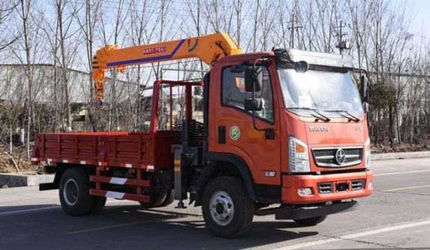 點擊查看詳細信息<br>標題：3.2噸大運隨車吊 閱讀次數：2177