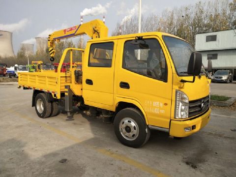 點擊查看詳細信息<br>標題：凱馬雙排隨車吊 閱讀次數：2243