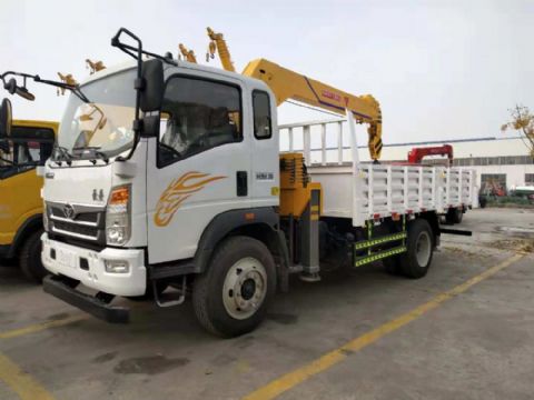 點擊查看詳細信息<br>標題：5噸重汽豪曼隨車吊 閱讀次數：2990